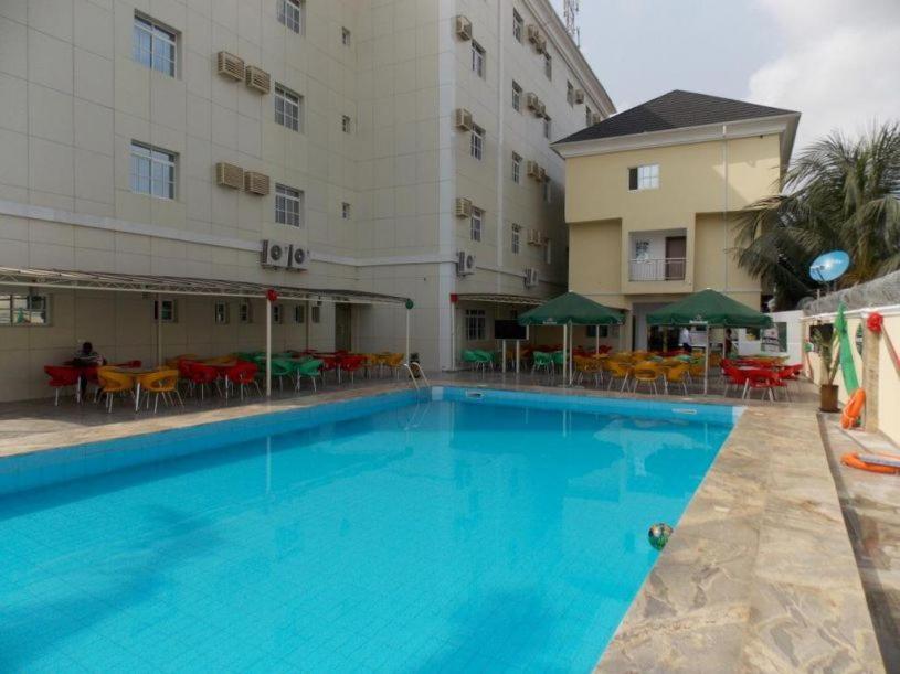 Immaculate Royal Int'L Hotel Owerri Eksteriør billede