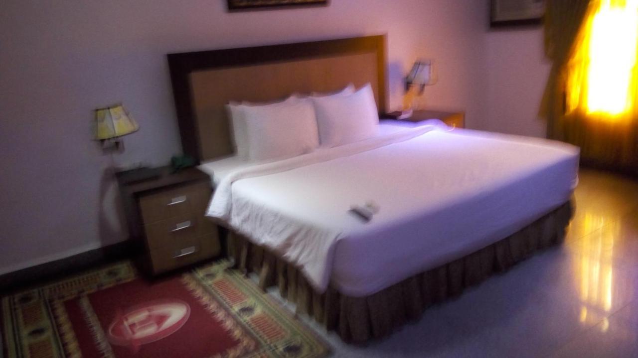 Immaculate Royal Int'L Hotel Owerri Eksteriør billede