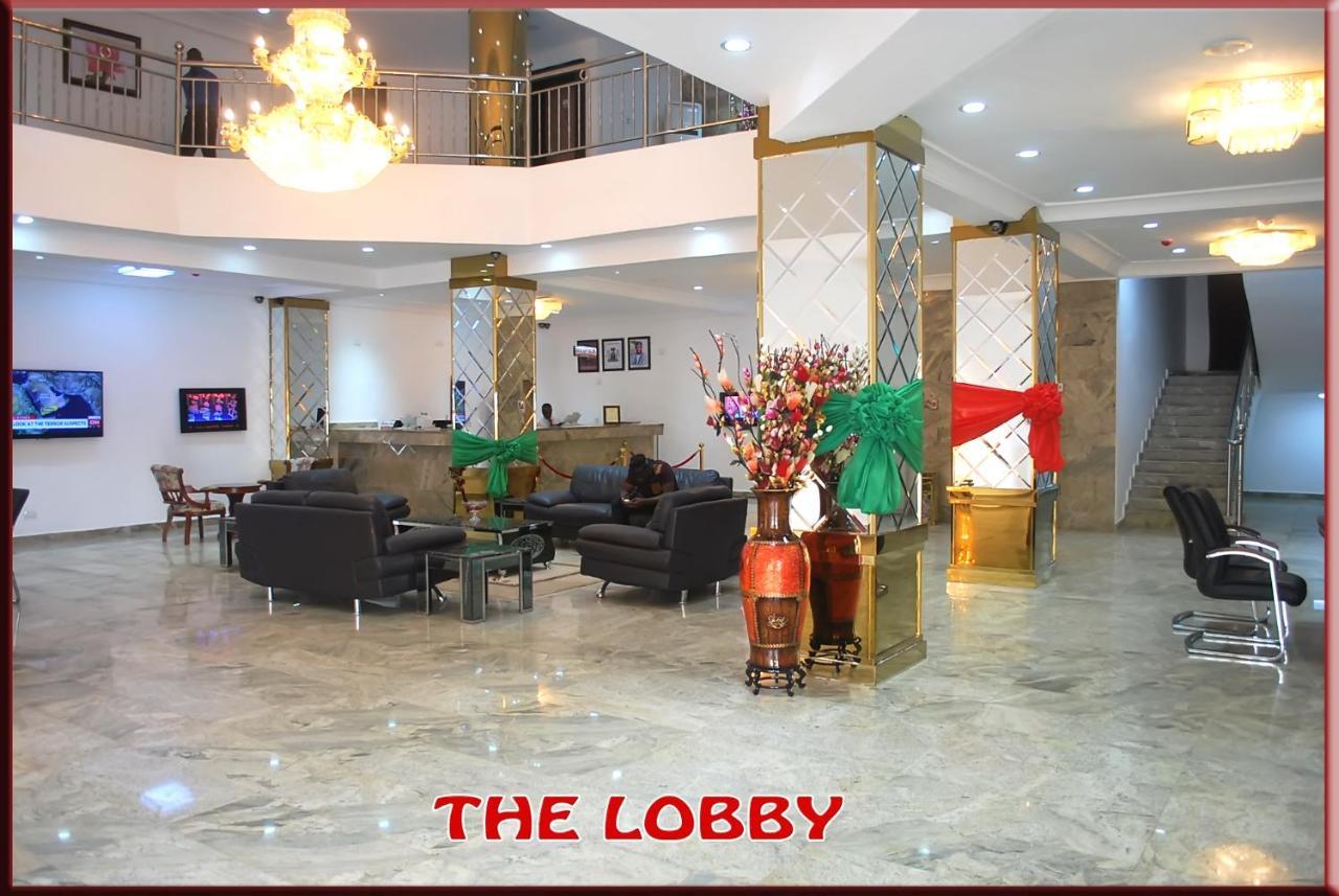Immaculate Royal Int'L Hotel Owerri Eksteriør billede